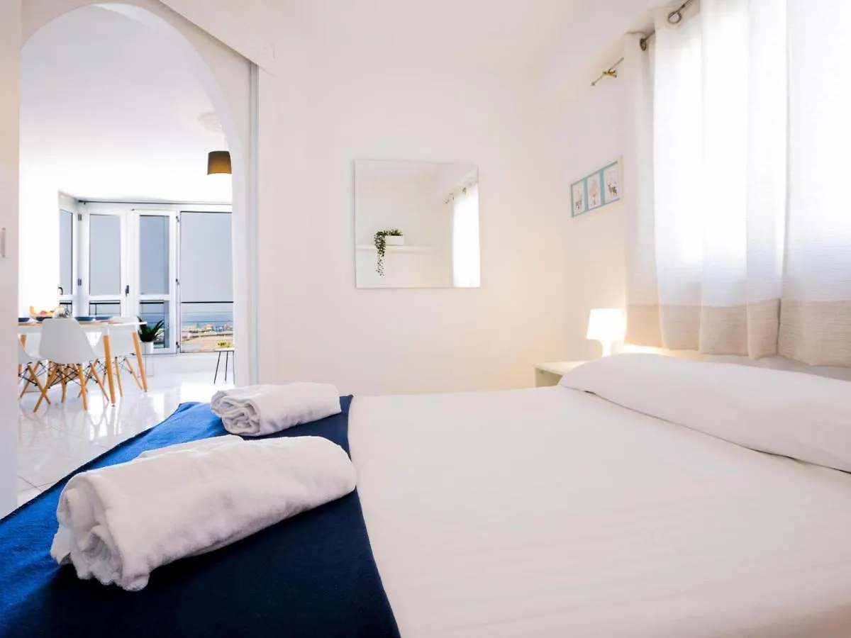 54 B Apartamento La Estrella Los Cristianos  Spain